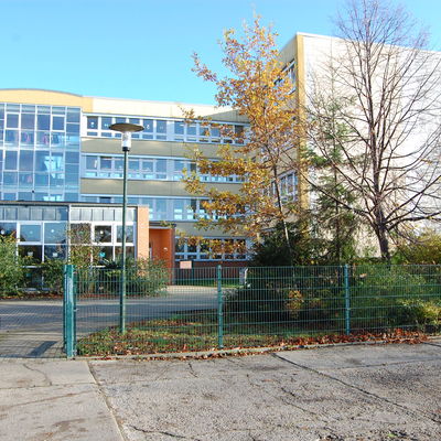 Schulgebäude Dassower Strasse 2